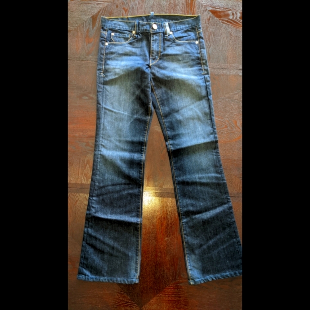 NWOT Armani Exchange Women's Dark Wash Boot Cut Jeans - 6R